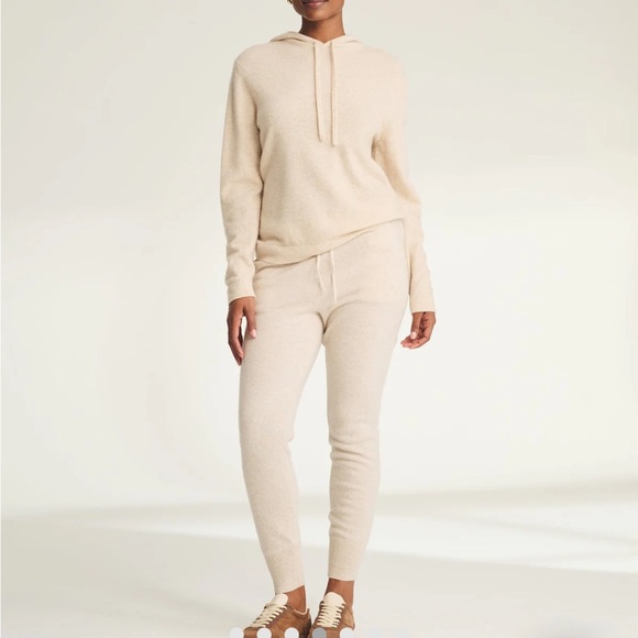 Cashmere Sweater & Jogger set NAADAM